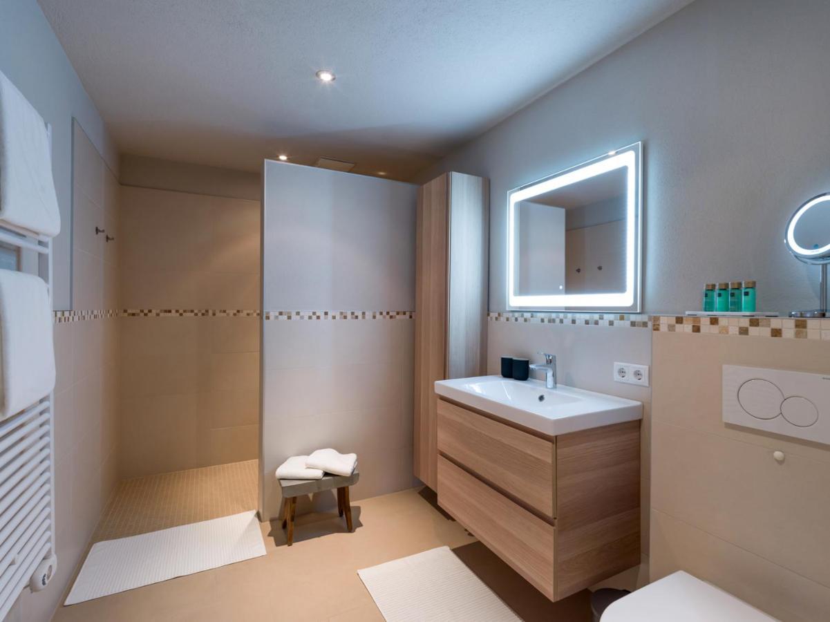 Van'S Place, Luxury Apartment كالتنباش المظهر الخارجي الصورة
